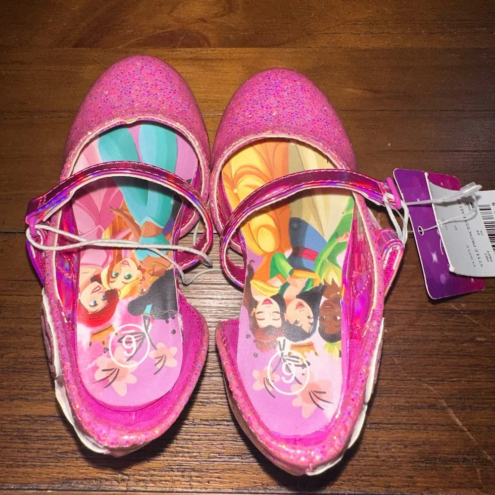 Disney‎ Princess shoes size 6 NWT